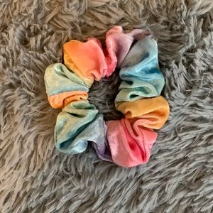 RAINBOW KIDS SCRUNCHIE!!
